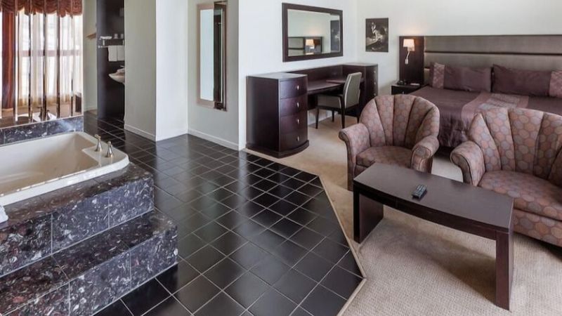 Hotel Motel Le Gite Inc., room with private jacuzzi, photo 4