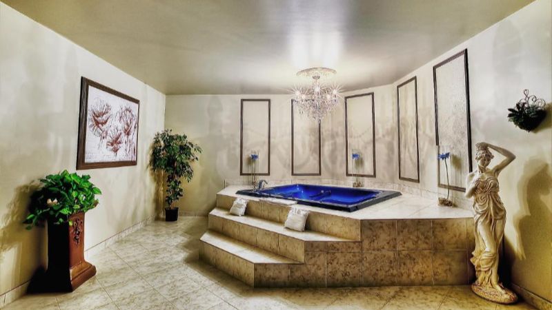 Hotel & Suites Monte-Cristo, room with private jacuzzi, photo 2