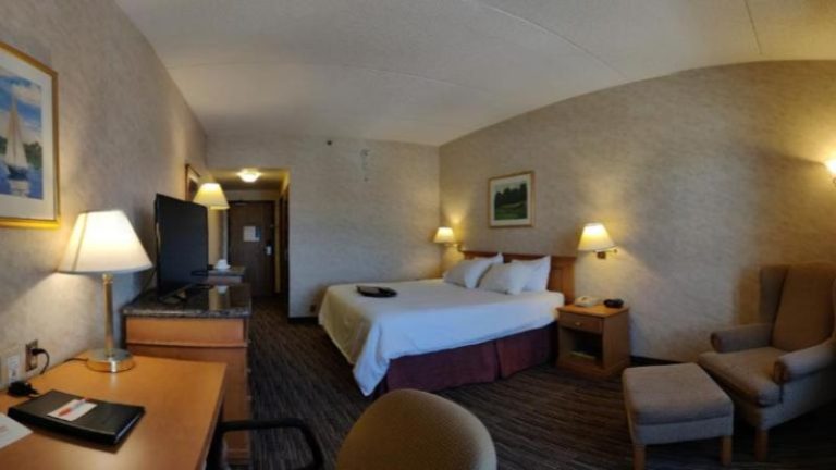 Humphry Inn & Suites