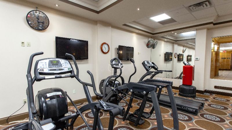 Inn on Prince Hotel and Conference Centre Truro, room with private jacuzzi, photo 7