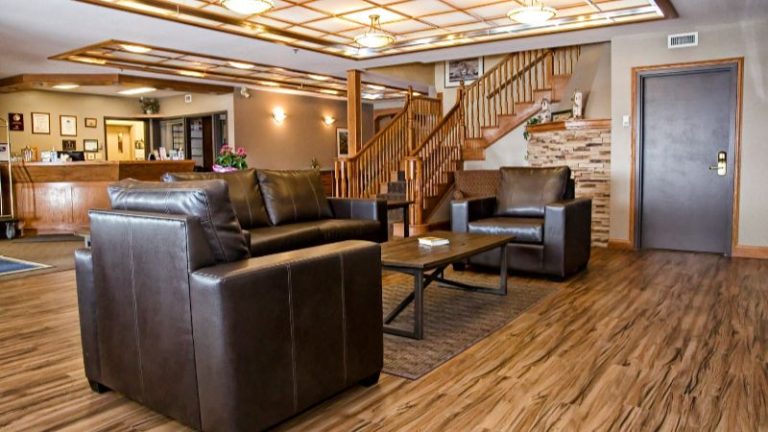 Lakeview Inns & Suites – Brandon