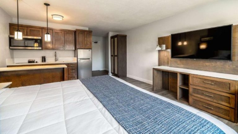 MainStay Suites Moreno Valley Near March Air Reserve Base