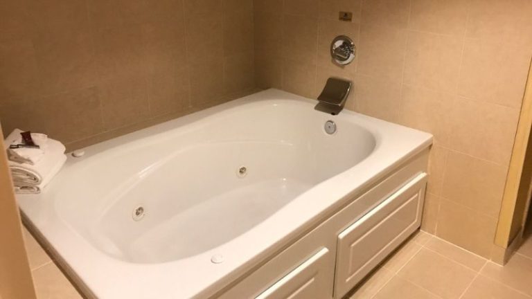 Marriott Riverside at the Convention Center
