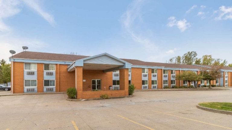 Motel 6 Davenport
