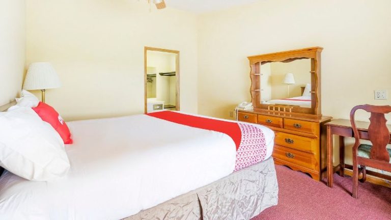OYO Hotel Daleville AL Hwy 84