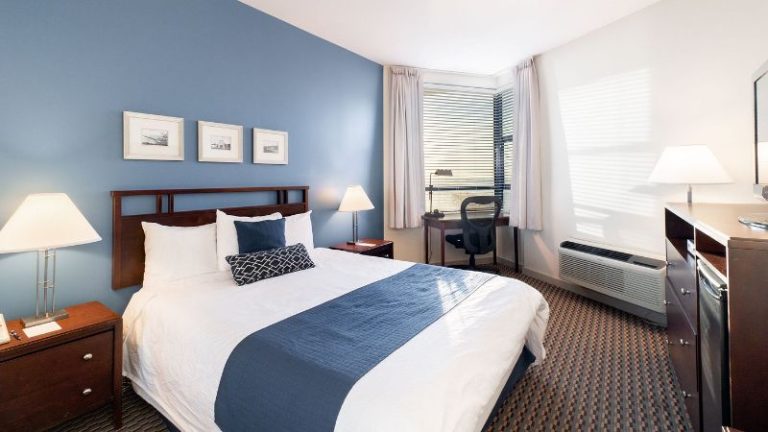 Ocean Promenade Hotel