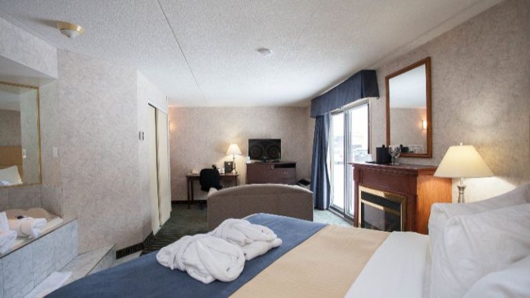 Best Western Plus Ottawa Kanata Hotel and Conference Centre