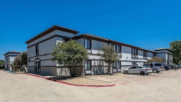 Quality Inn & Suites DFW Airport South