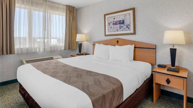 Quality Inn and Suites Denver Airport – Gateway Park