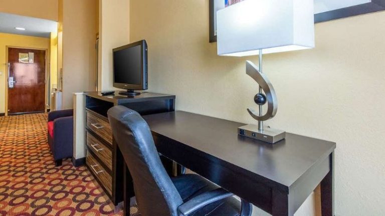 Quality Inn & Suites Montgomery East Carmichael Rd
