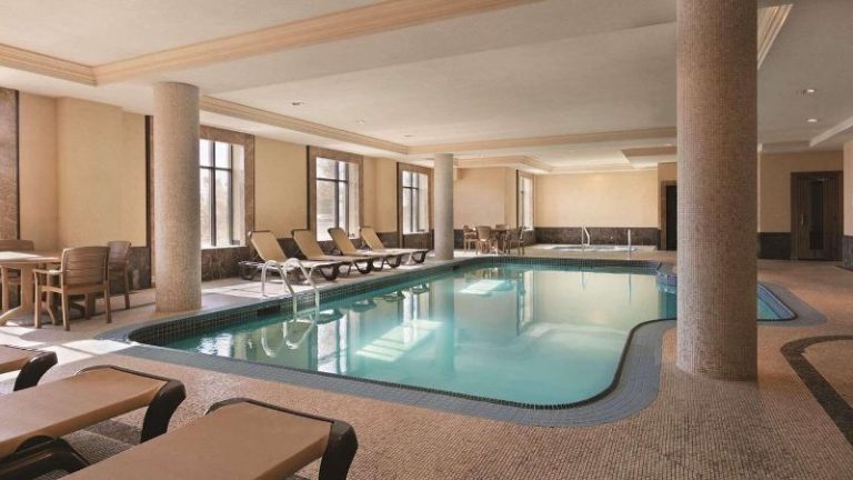 Radisson Toronto Airport West