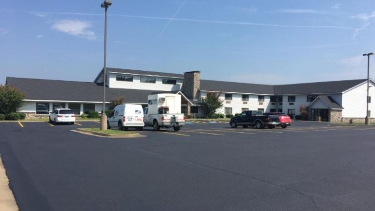 Regency Inn & Suites