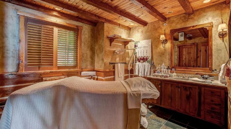 Ripplecove Hôtel & Spa, room with private jacuzzi, photo 7
