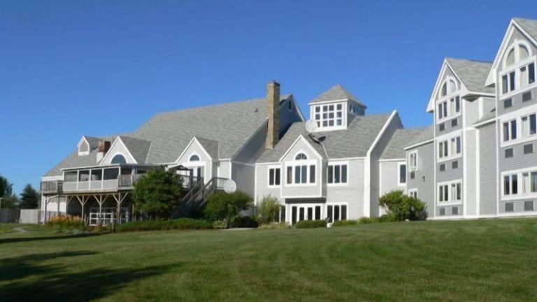 Riverside Resort & Conference Center