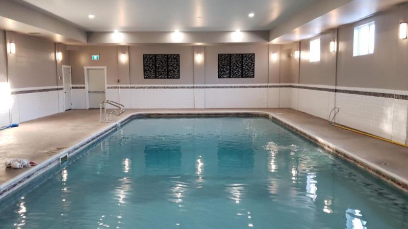 Seely’s Motel, room with private jacuzzi, photo 6
