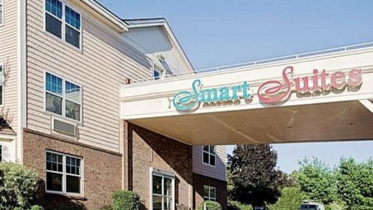 Smart Suites, Ascend Hotel Collection