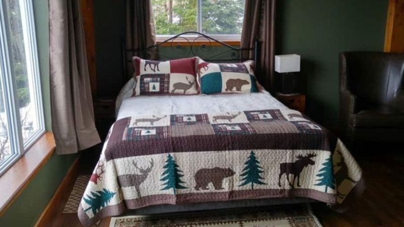 Strong Timbers BnB, room with private jacuzzi, photo 3