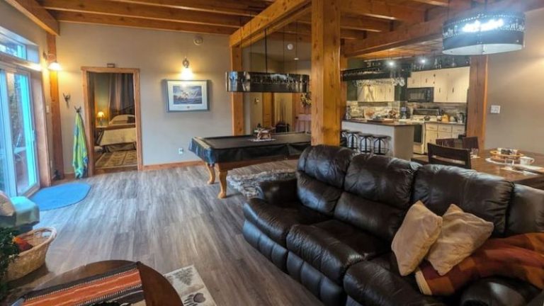 Strong Timbers BnB