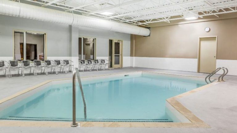 Super 8 by Wyndham Peterborough