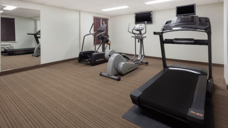 Super 8 by Wyndham Peterborough