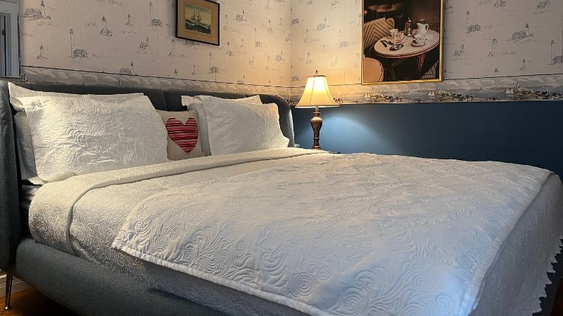 Surfside Inn, room with private jacuzzi, photo 3