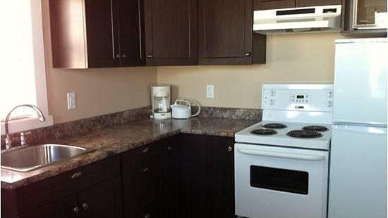 The Lionstone Inn Motel and Cottages, room with private jacuzzi, photo 3