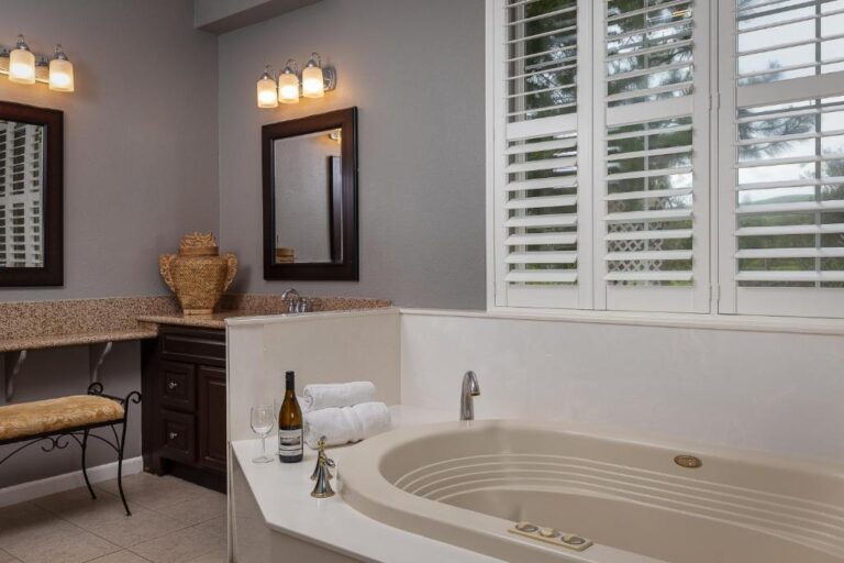 The Purple Orchid Wine Country & Spa