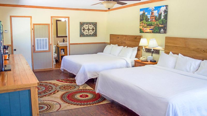 The Resort At Schlitterbahn, room with private jacuzzi, photo 2