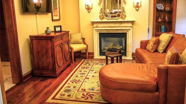 The Rose Hotel