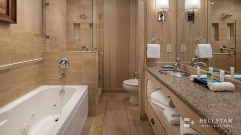 The Royal Kelowna – Bellstar Hotels & Resorts
