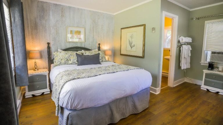 The Woodview Inn