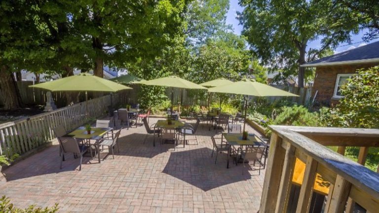 The Woodview Inn