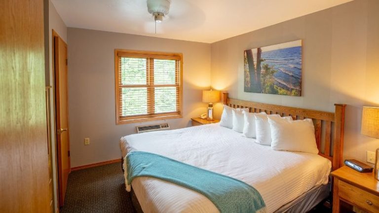 Westwood Shores Waterfront Resort
