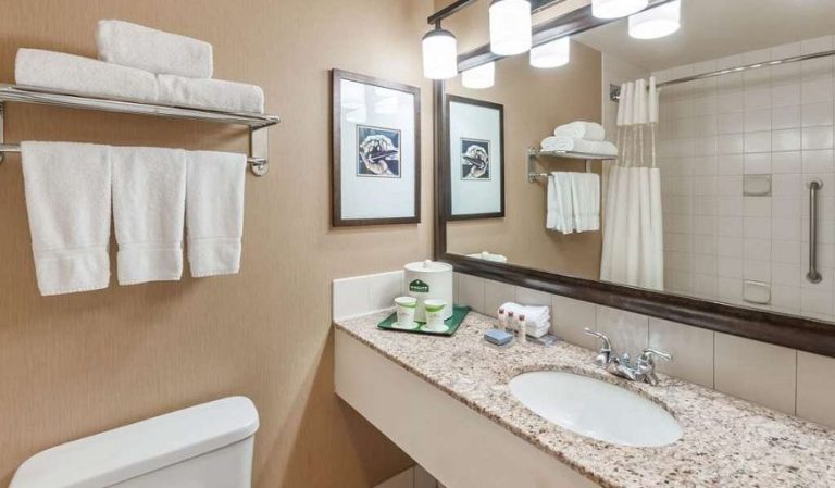 Wingate by Wyndham – Edmonton West