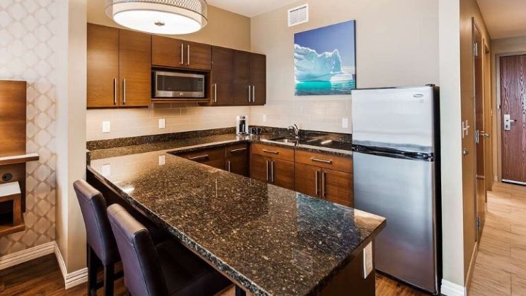Best Western Plus St. John’s Airport Hotel and Suites