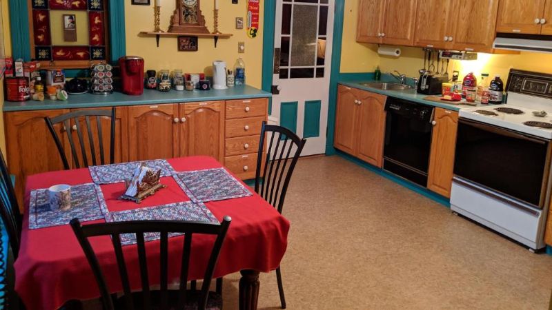 Gower Manor Historic Bed & Breakfast, room with private jacuzzi, photo 7