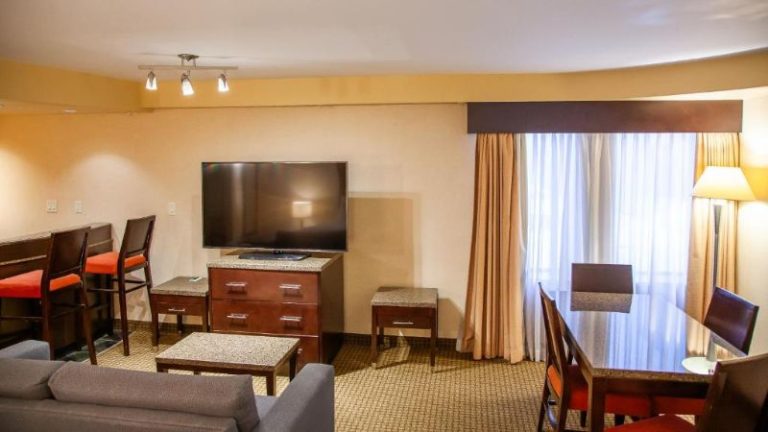 Ihotel & Conference Centre (formerly Radisson Red Deer)
