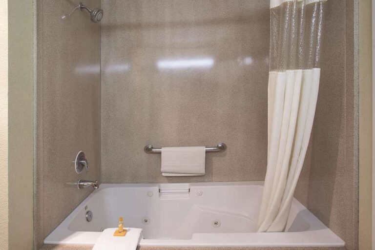 La Quinta Inn & Suites by Wyndham Albuquerque Midtown