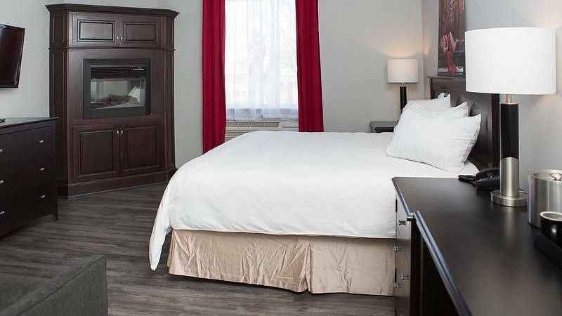 Monastery Hotel, room with private jacuzzi, photo 3