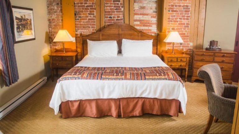 Murray Premises Hotel