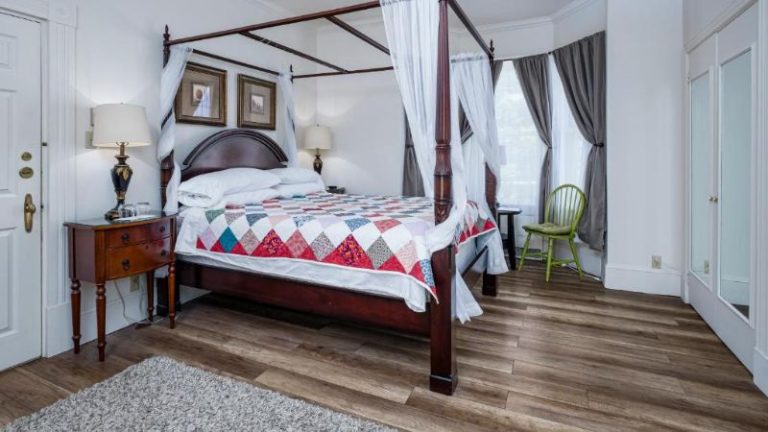 The Elizabeth Manor Guesthouse