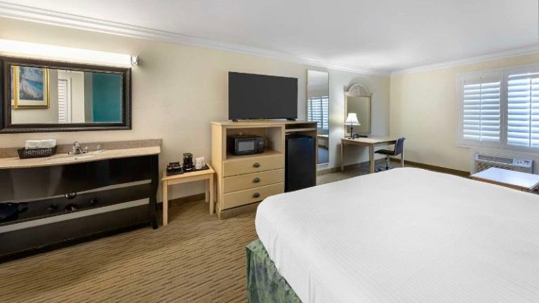 Best Western – Harbour Inn & Suites