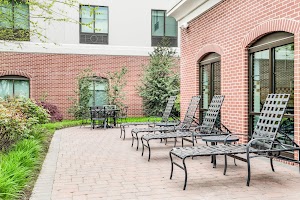 Holiday Inn Express & Suites Wilmington-Newark, an IHG Hotel place picture