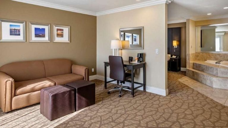 Comfort Suites San Clemente Beach