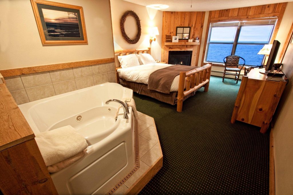Cove Point Lodge