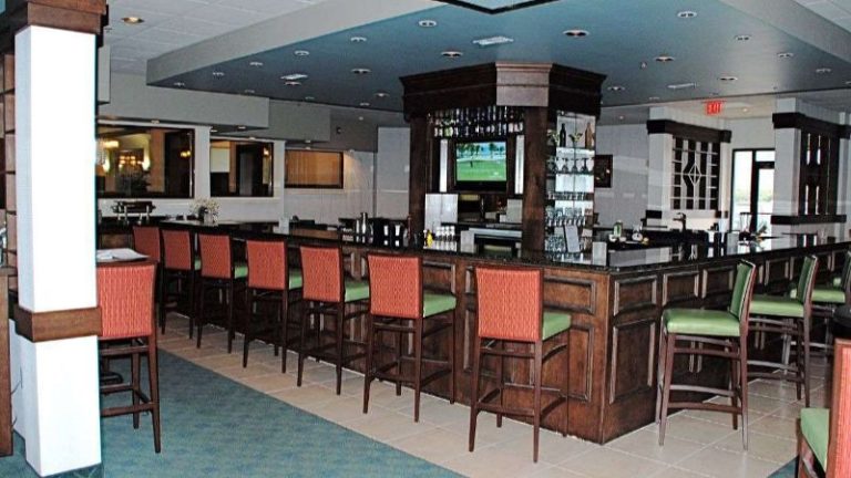 DoubleTree by Hilton Hotel Fayetteville