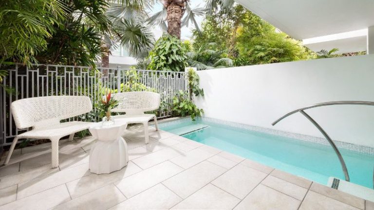 H2o Suites Hotel