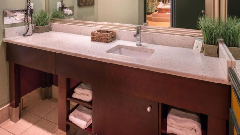 Inn of the Dove Romantic Suites Bensalem