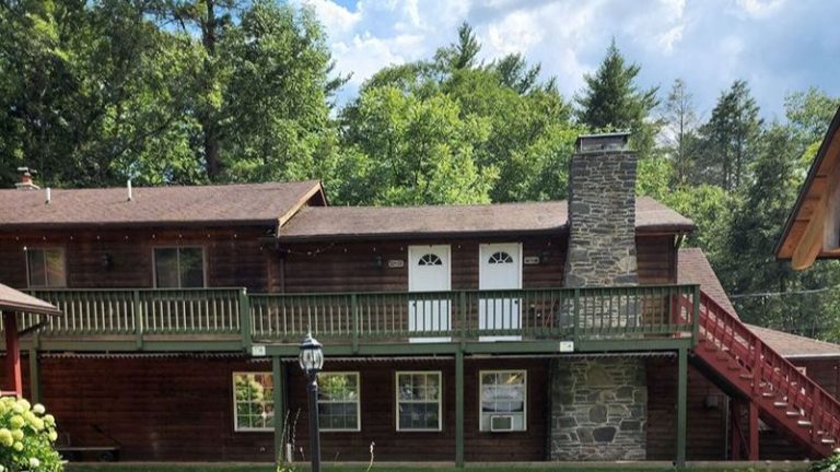 Magnolia Streamside Resort