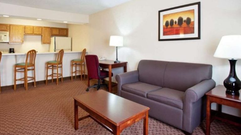 Baymont Inn & Suites Merrillville